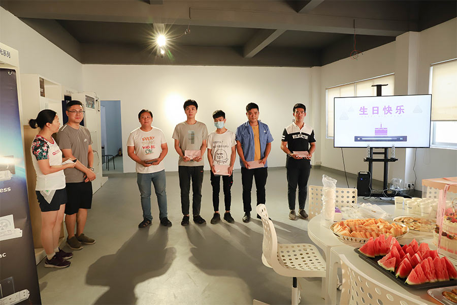 广州景晴光电LED控制器厂家员工生日会