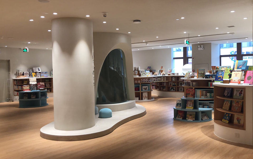 江门几米方圆书店的照明灯光控制系统 广州景晴光电LED控制器